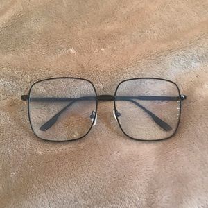 Blue light blocking glasses